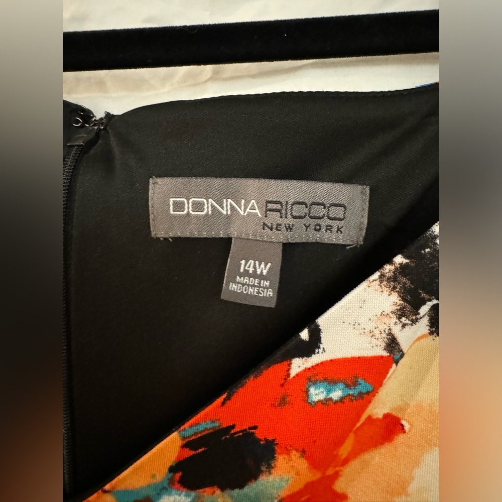 Floral Pattern With Patchwork Eyelet Hem Dress - image 4